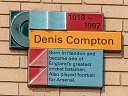 Compton, Denis (id=8807)